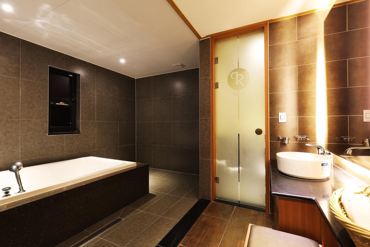 Bucheon Sr Hotel Exterior foto